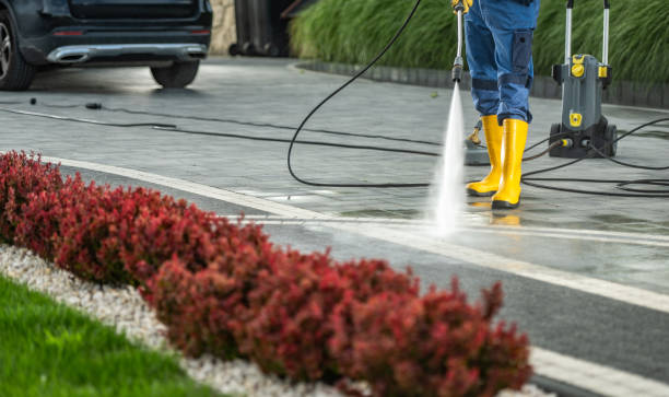 Why Choose Our Certified Pressure Washing Experts for Your Project Needs in Elsberry, MO?